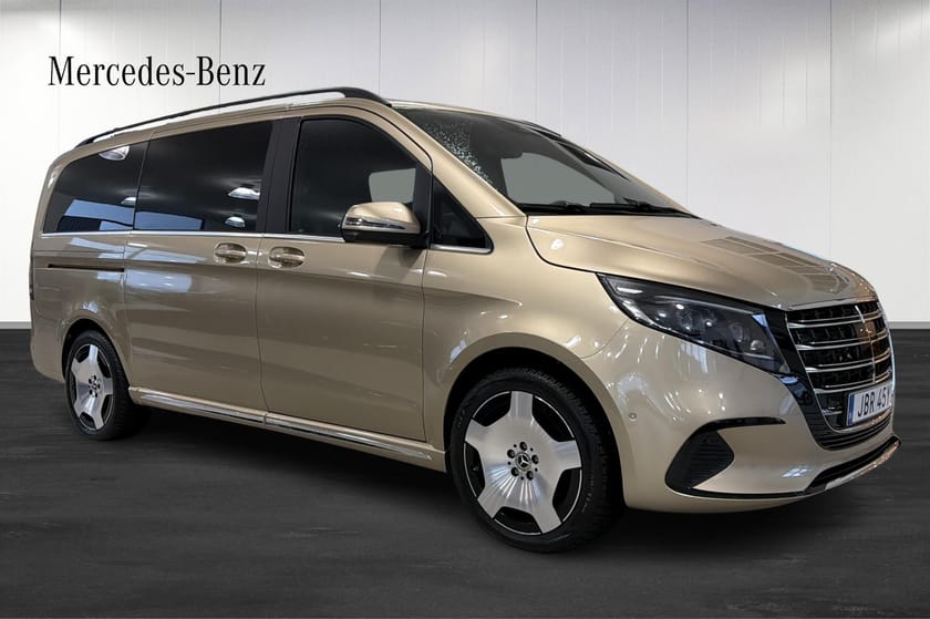 Bild 2 av Mercedes-Benz V 300d 4MATIC 3.2t 300 LÅNG EXCLUSIVE