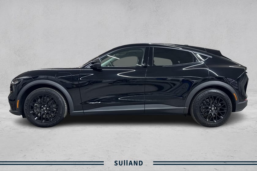 Bilde 2 av Ford Mustang Mach-E Standard Range RWD Inntil 440km Rekkevidde