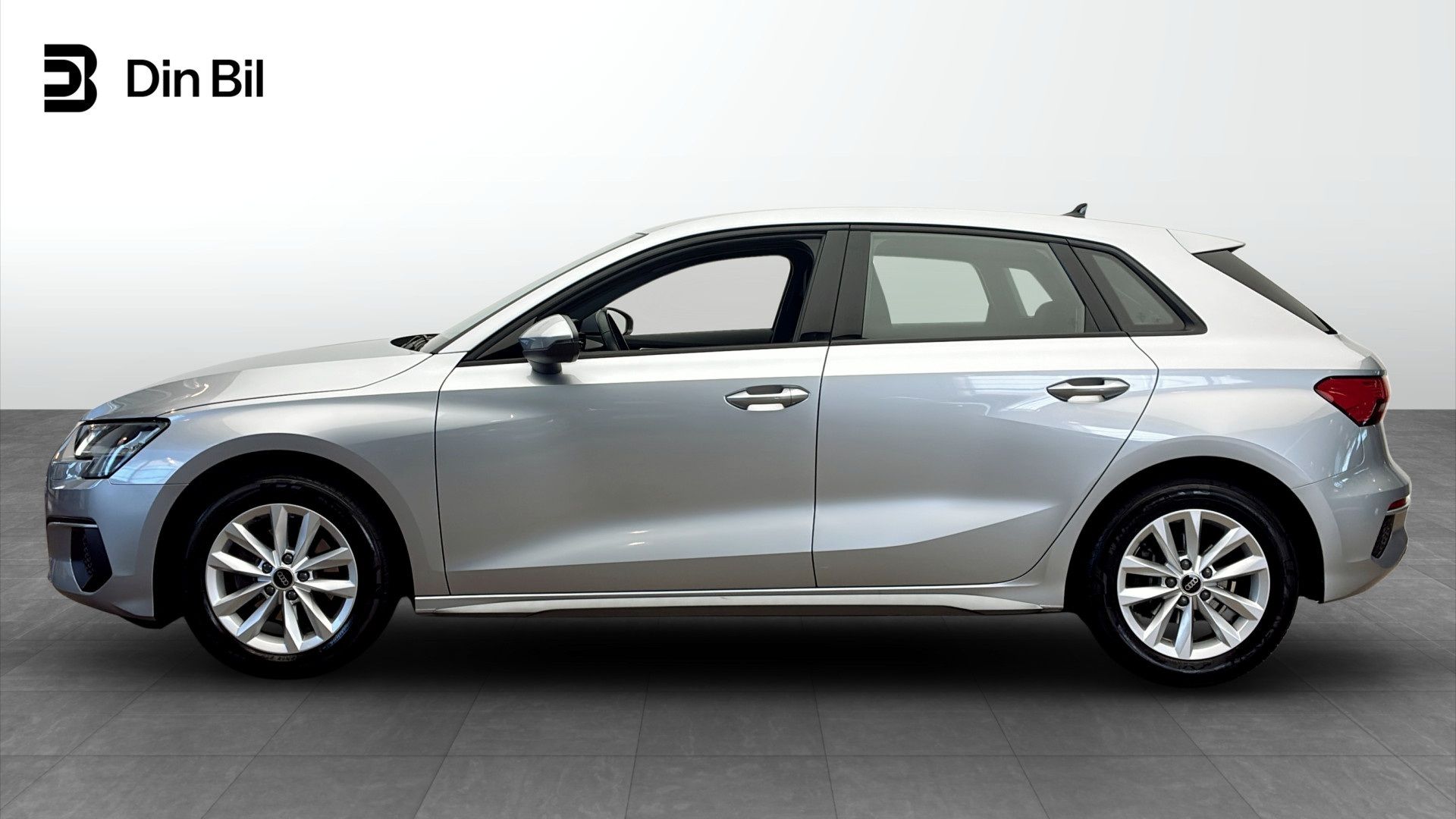 Audi A3 2024, bild 2/10