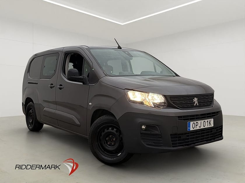 Bild 1 av Peugeot e-Partner Crew Van CrewVan L2 136hk Värmare PDC CARPLAY Moms