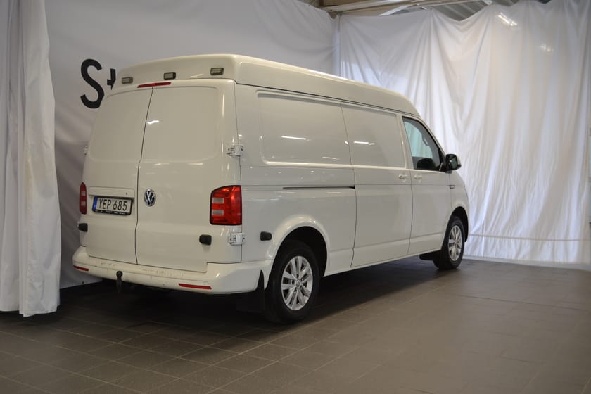 Bild 3 av Volkswagen Transporter 2.0 TDI BMT Skåp 4MOTION 150hk