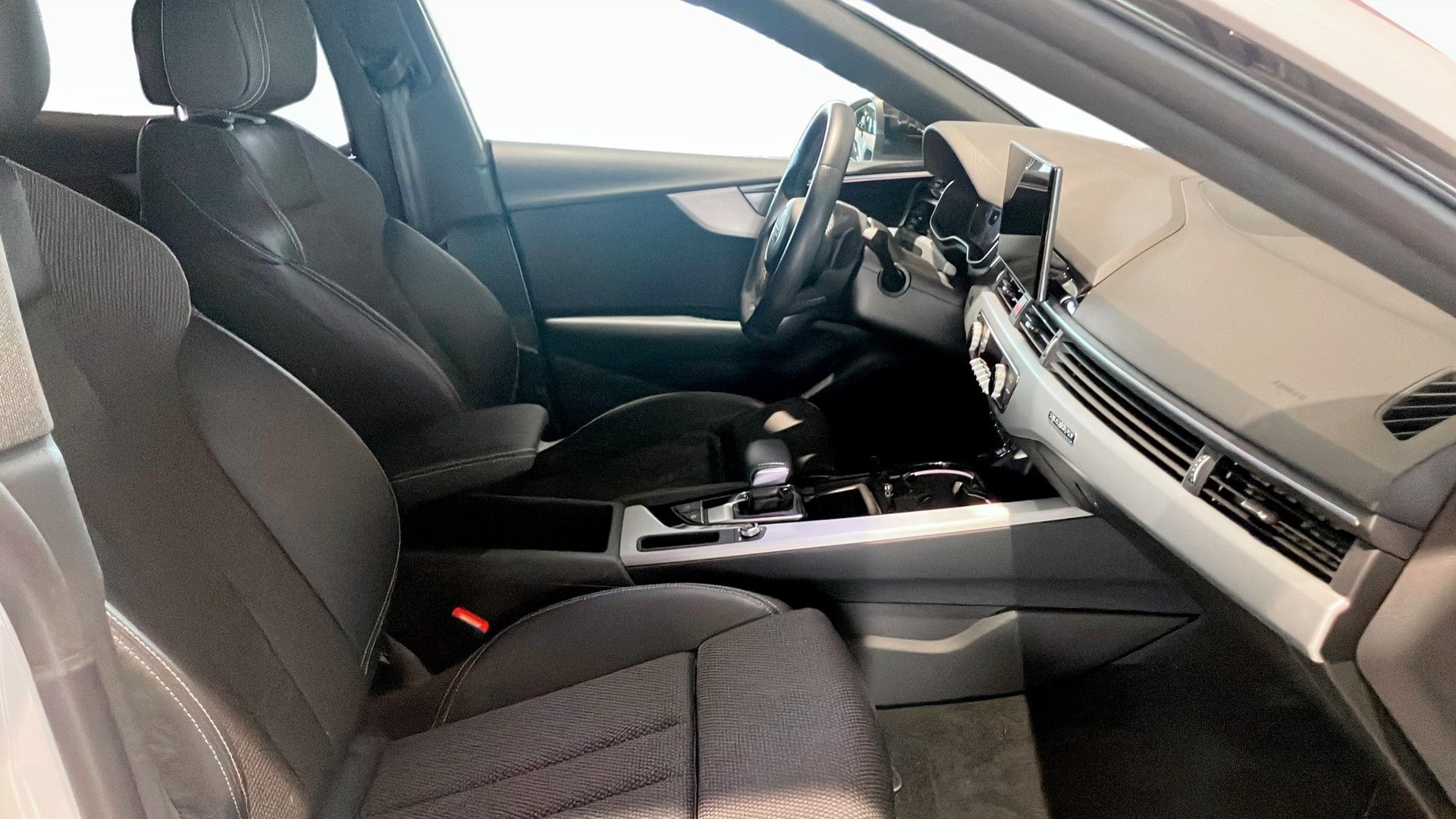 Audi A5 2023, bild 4/9