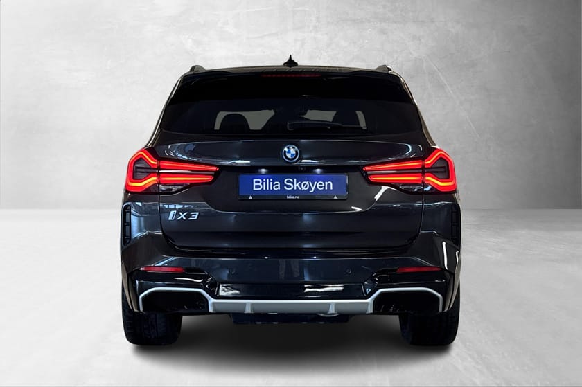 Bilde 4 av BMW iX3 Fully Charged, Skinn, Laser, H/K, ComfAcc, Soltak