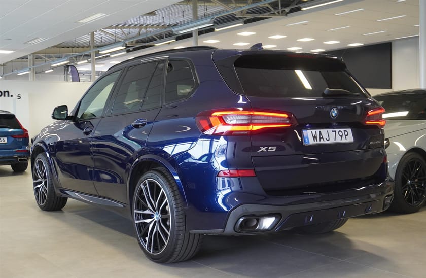 Bild 3 av BMW X5 xDrive45e iPerformance M Sport Pano H K Drag 360