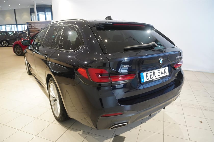 Bild 5 av BMW 530e xDrive Touring M-Sport Backkamera Drag Navi