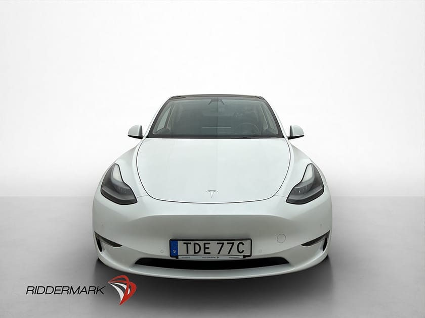 Bild 3 av Tesla Model Y Long Range AWD Svensksåld Panorama Drag