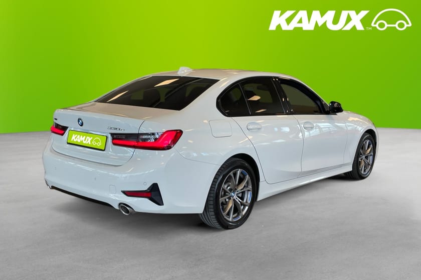 Bild 4 av BMW 330e xDrive Sedan Sport line CarPlay Navi HiFi PDC Drag