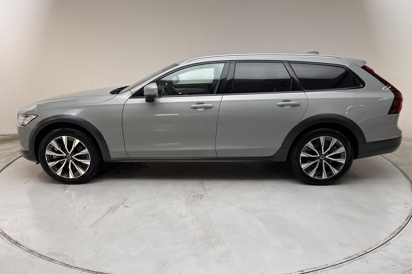 Bild 2 av Volvo V90 Cross Country B5 AWD Bensin (250hk) Plus