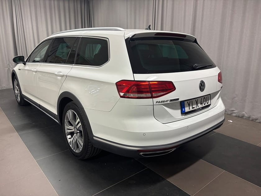 Bild 3 av Volkswagen Passat Alltrack DSG190 Cockpit värmare drag