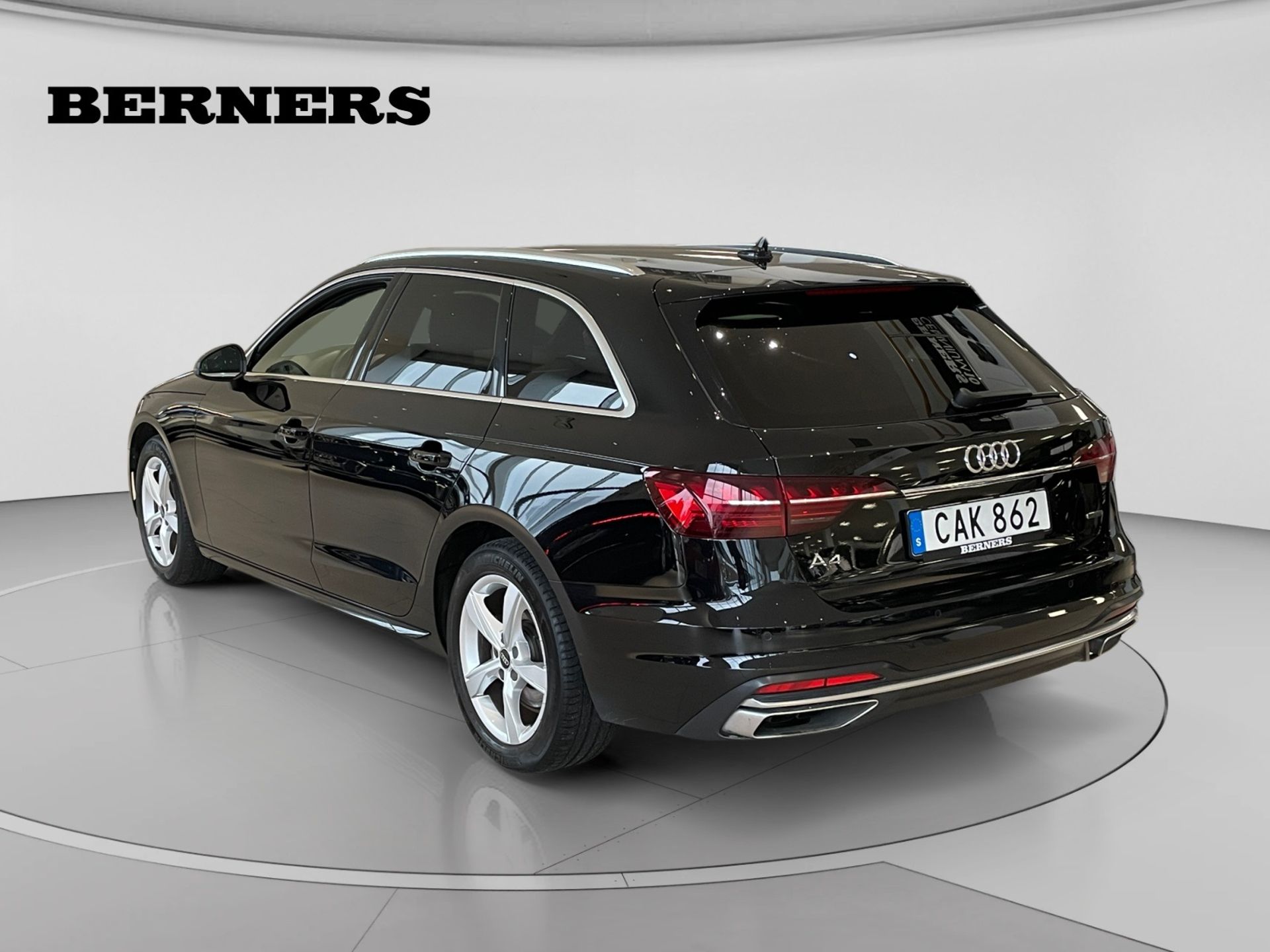 Audi A4 2024, bild 3/10