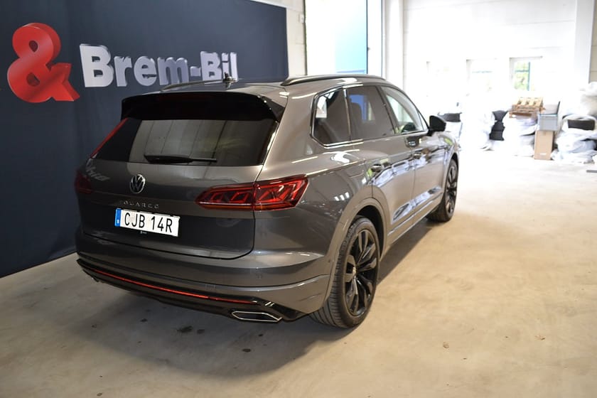 Bild 4 av Volkswagen Touareg 3.0 V6 TDI 4Motion R-Line se spec. 286hk drag, värmare