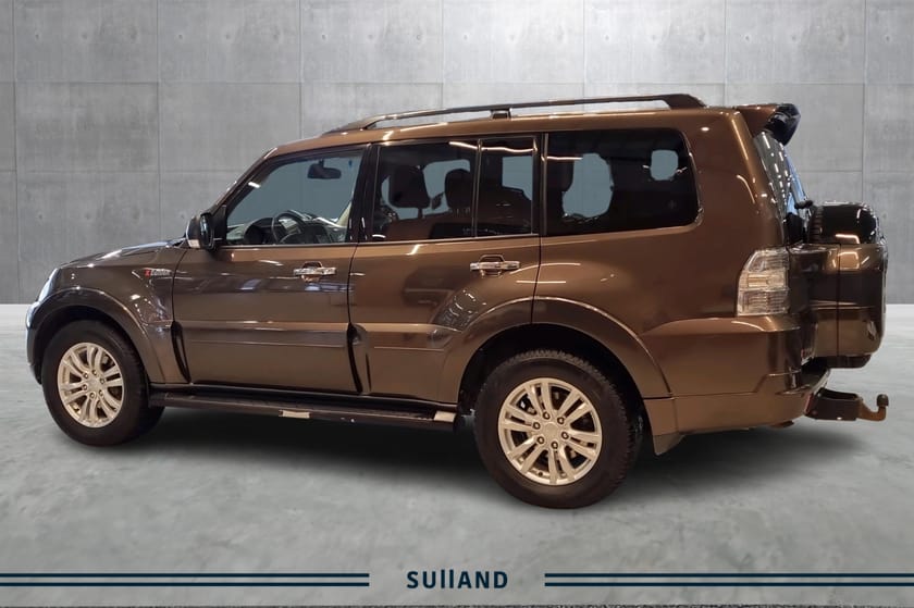 Bilde 2 av Mitsubishi Pajero 5-dørs LAV KM, ROBUST 4X4, SERVICEHISTORIKK