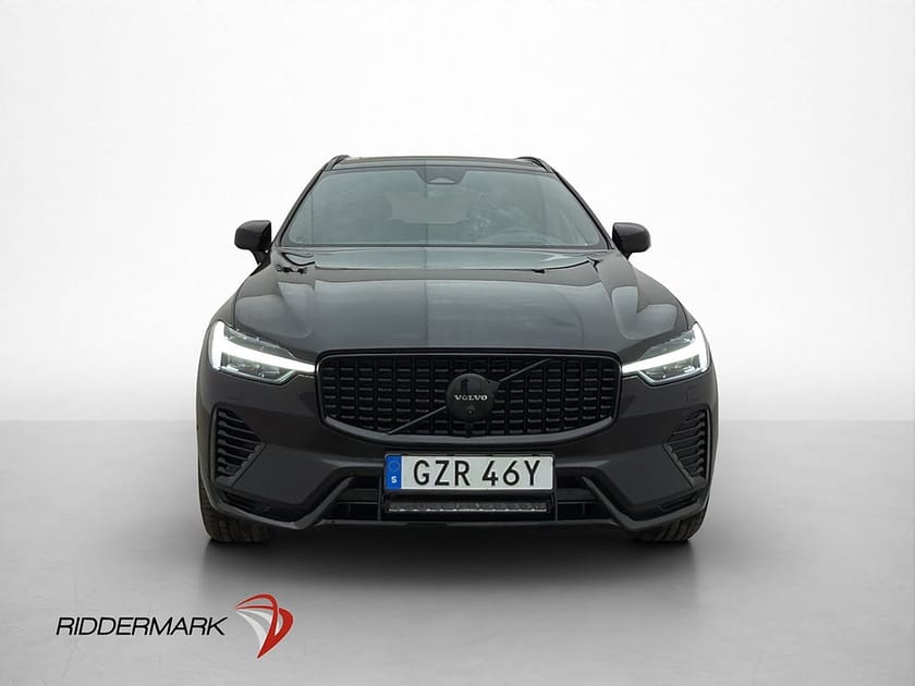 Bild 2 av Volvo XC60 Recharge T6 AWD Black Edition Plus H/K Pano Drag