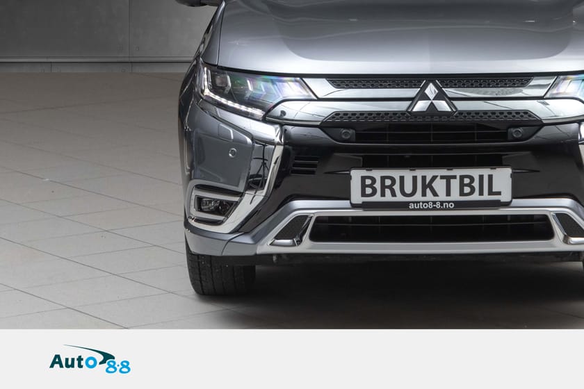 Bilde 4 av Mitsubishi Outlander PHEV Instyle+ / AWD / / Hengefeste