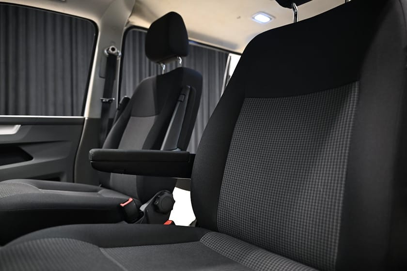 Bild 5 av Volkswagen Transporter Kombi 4Motion 150HK Dubbelhytt|Inredd|Enägare|Moms|SeUtr!!