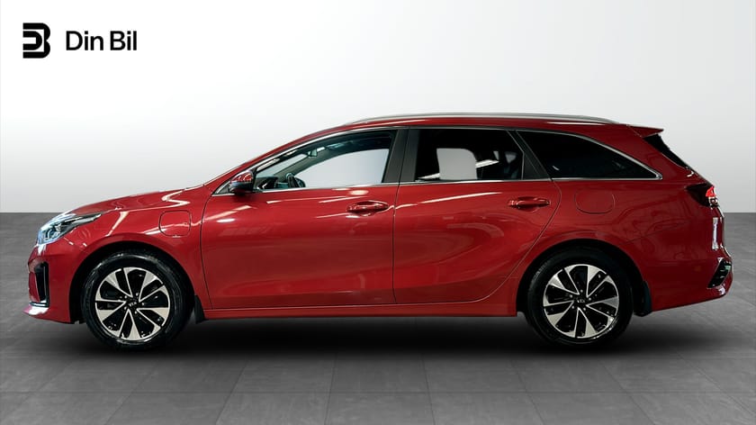 Bild 2 av Kia Ceed Sportswagon Plug-in Hybrid 141hk / Backkamera / V-hjul