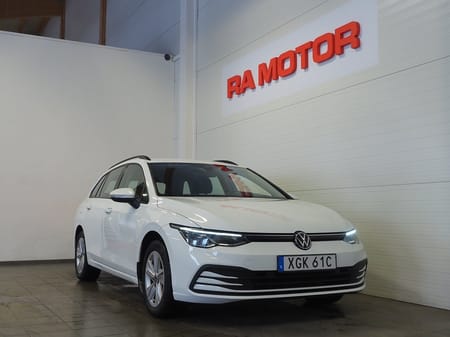 Volkswagen Golf Sportscombi SC 1.5 TSI 150hk Kamera P-Värmare Lane Assist Moms