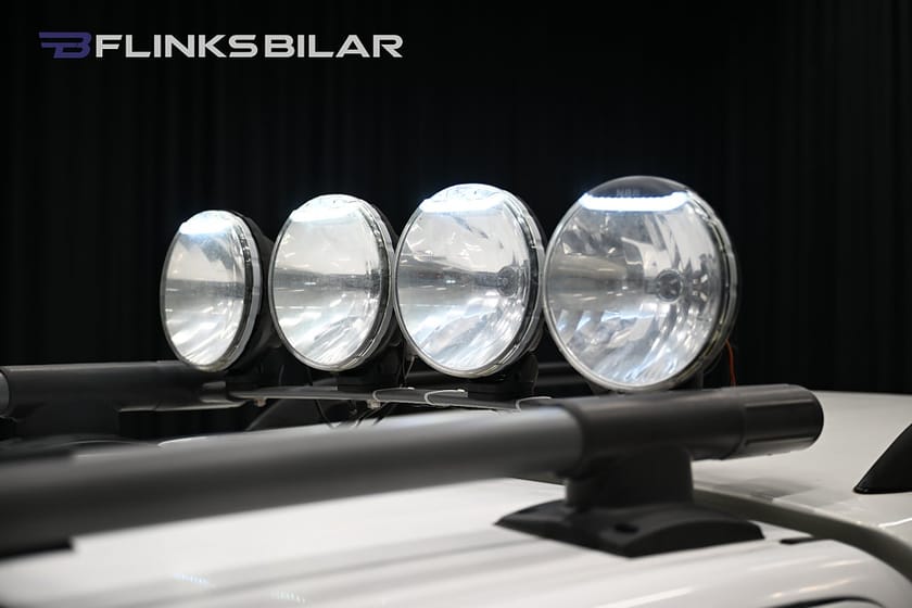 Bild 4 av Nissan Navara Dubbelhytt dCi 3.0 V6 4x4 231HK Automat|Dubbelhytt|Kåpa|RepObjekt