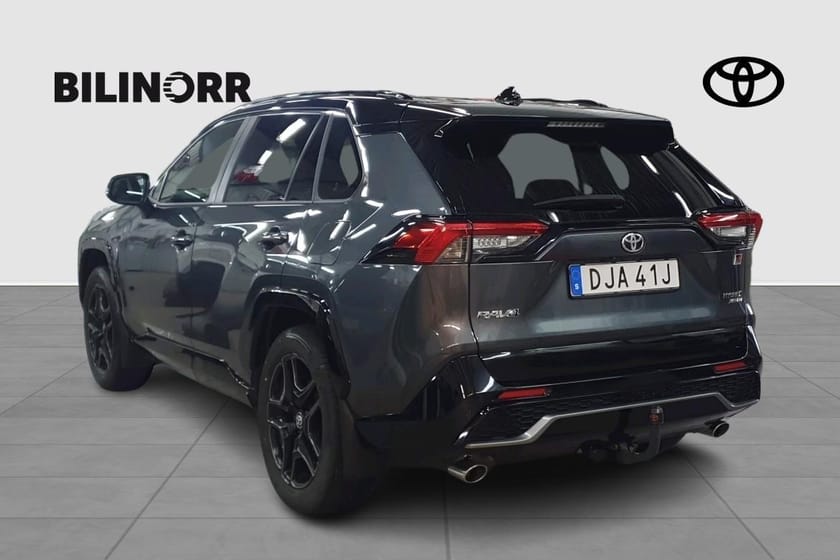 Bild 2 av Toyota RAV4 Hybrid AWD-i 2,5 GR Sport | Vinterhjul | Dragkrok | Motorvärmare |