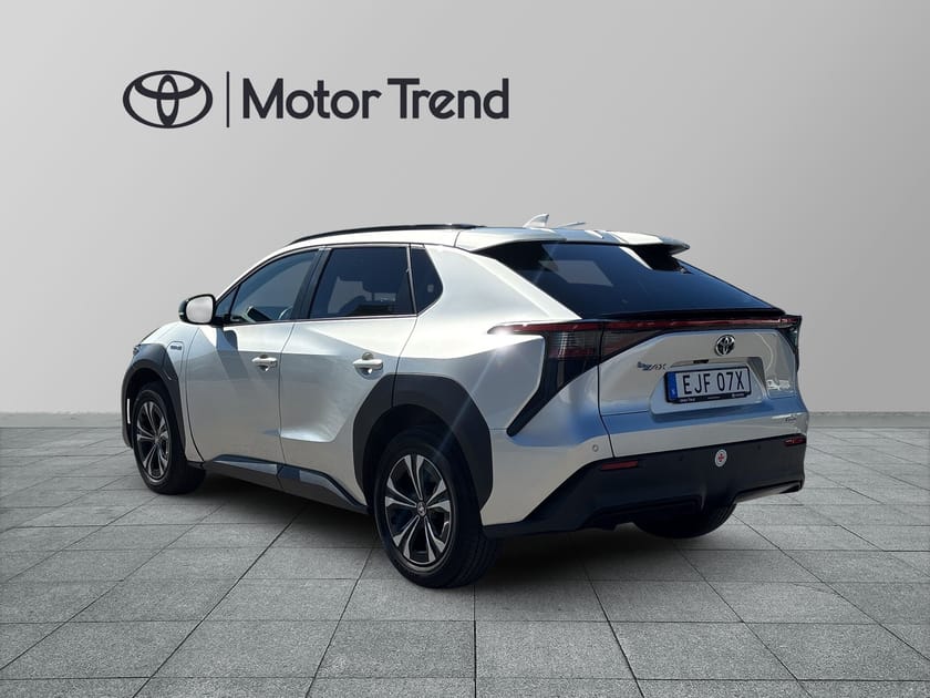 Bild 3 av Toyota bZ4X AWD STYLE