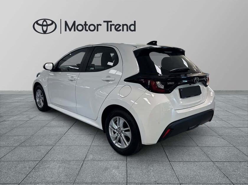Bild 2 av Toyota Yaris Hybrid 115 1,5 5D ACTIVE KOMFORTPAKET OCH P-