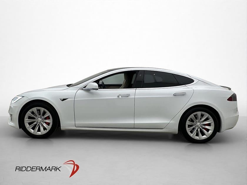 Bild 5 av Tesla Model S Performance AWD Svensksåld Pano Ljus-Interiör