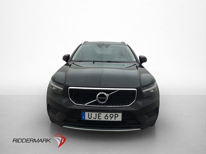 Bild 2 av Volvo XC40 T2 129hk Momentum Advanced Värmare VOC CarPlay