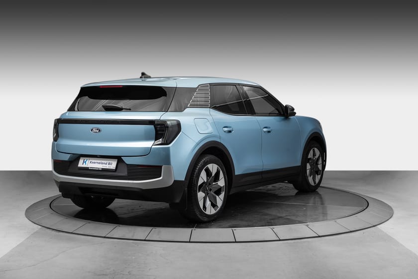 Bilde 5 av Ford Explorer EV Extended Range RWD PremiumLR(572km) RWD,FørerAssist,Varmepumpe,B&O +++
