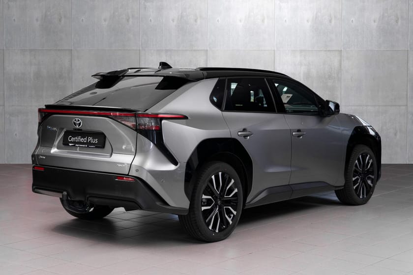 Bilde 5 av Toyota bZ4X AWD Executive Panorama Bitone