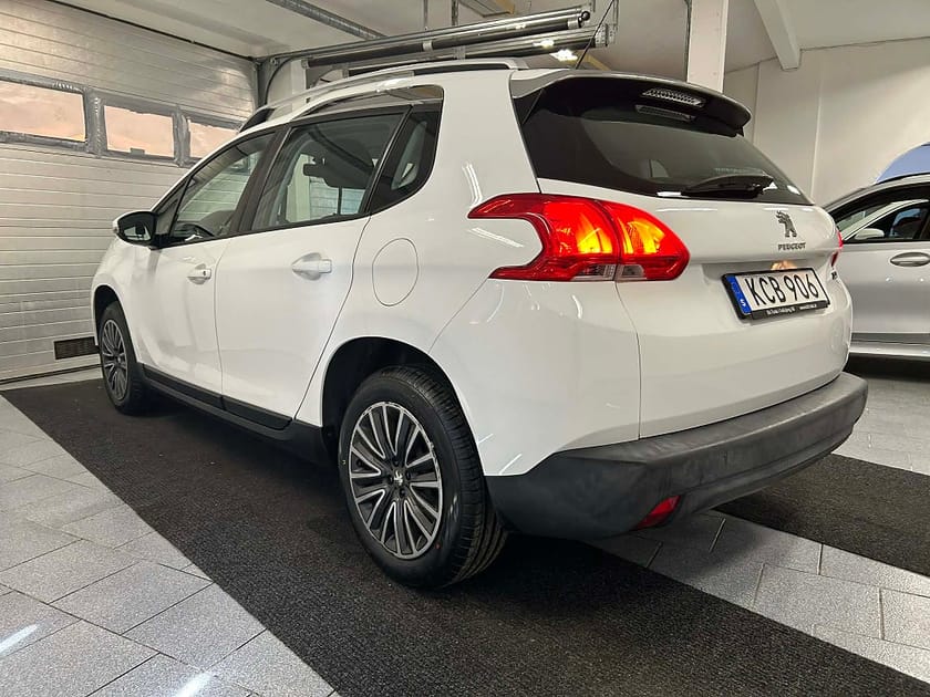 Bild 4 av Peugeot 2008 1.2 VTi 82 hk Euro 6 Mkt välservad Kamremsats bytt