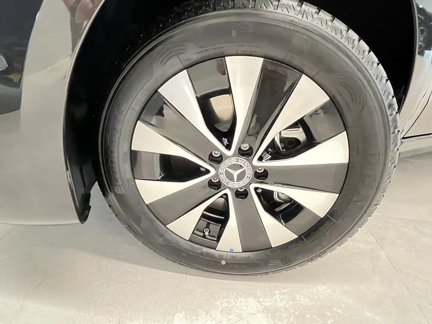Bild 3 av Mercedes-Benz Vito 116 CDI 4x4 2.8t 9G Extra Lång SELECT Multi Beam 2-SITS DSD