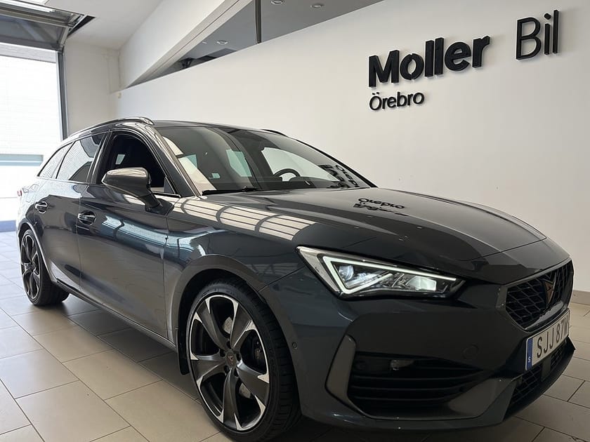 Bild 1 av CUPRA Leon Sportstourer e-Hybrid VZ e-Hybrik DSG 245hk|Drag|B-kamera|Car-play
