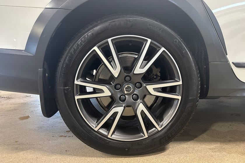 Bild 5 av Volvo V90 Cross Country D5 AWD Pro / Sommarkampanj / Teknikpaket Pro / Drag