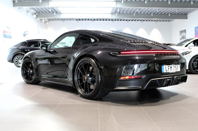 Bild 2 av Porsche 911 Carrera 4 GTS 