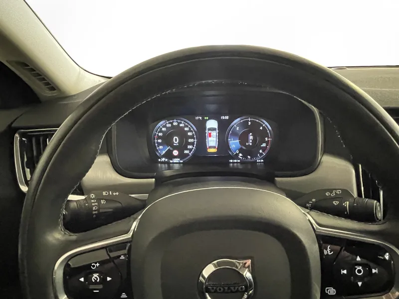 Bild 15 av 16 – Volvo V90 D3 AWD Business Advanced Momentum