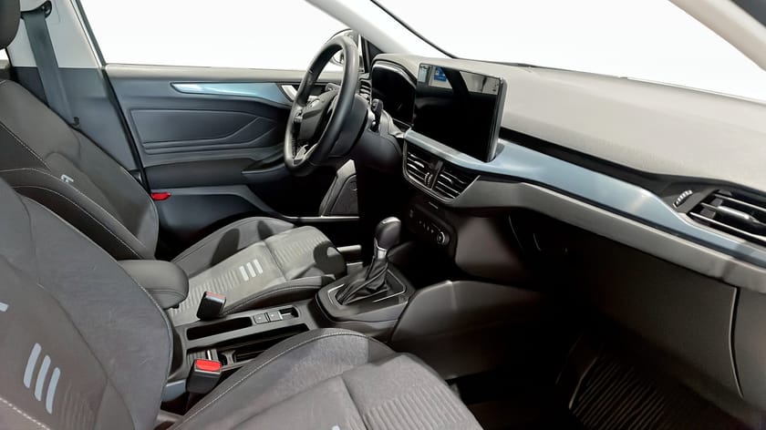 Bild 3 av Ford Focus Active Kombi 1.0T ECOBOOST 125HK DRAGKROK