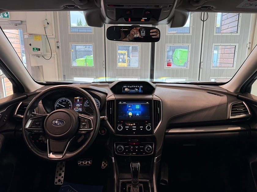 Bild 5 av Subaru Forester e-Boxer Active Drag M-värmare B-kamera Lågmil SE SPEC