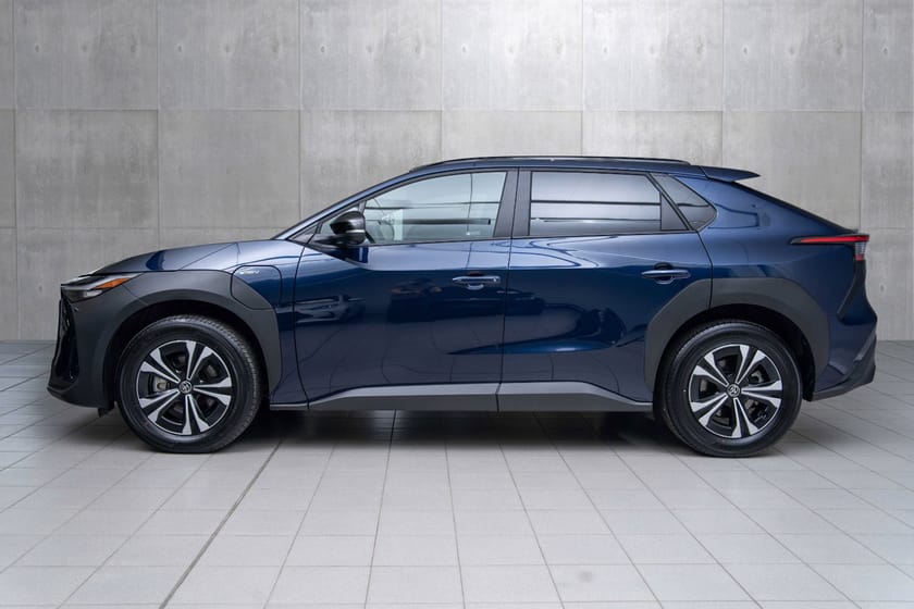 Bilde 3 av Toyota bZ4X AWD Active Tech