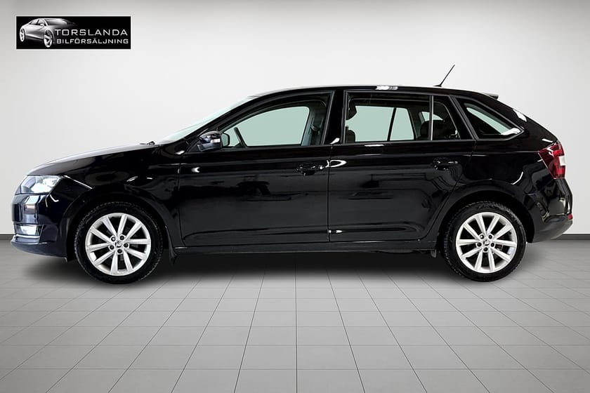 Bild 3 av Škoda Rapid Spaceback Skoda 1.0 TSI 95hk Nyservad V-hjul CARPLAY
