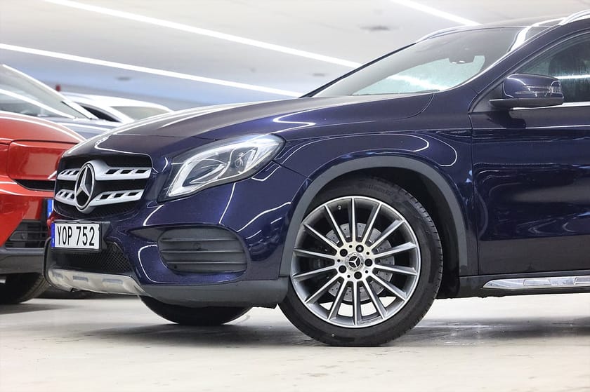 Bild 4 av Mercedes-Benz GLA 220 d 4MATIC