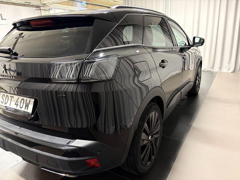 Bild 4 av Peugeot 3008 GT PureTech 130 AUT8 Black Pack Inkl. Vinterhjul
