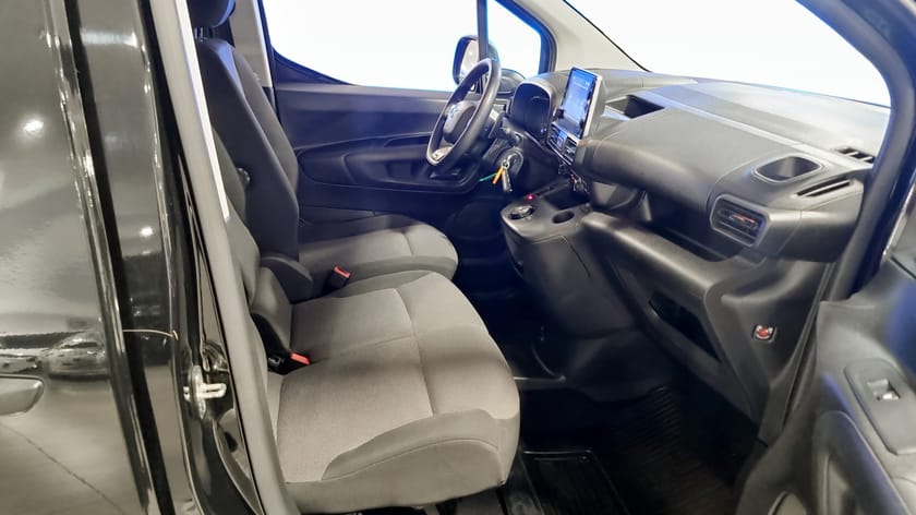 Bild 3 av Toyota ProAce City Skåp L1 1,2 Turbo 130hk Automat