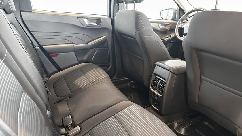 Bild 5 av Ford Kuga Plug-In Hybrid Titanium 2.5 225HK Vinterpaket Carplay