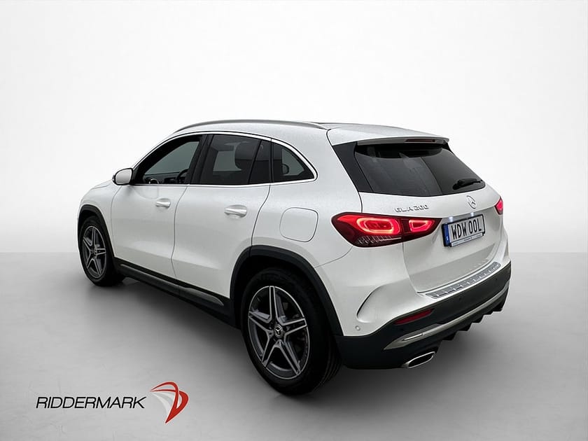 Bild 4 av Mercedes-Benz GLA 200 163hk AMG Line Pano Wide Värmare