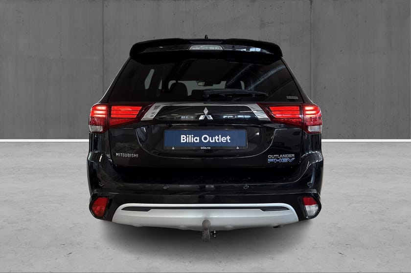 Bilde 5 av Mitsubishi Outlander PHEV Facelift 2.4 224HK Skinn, Rockford, 360
