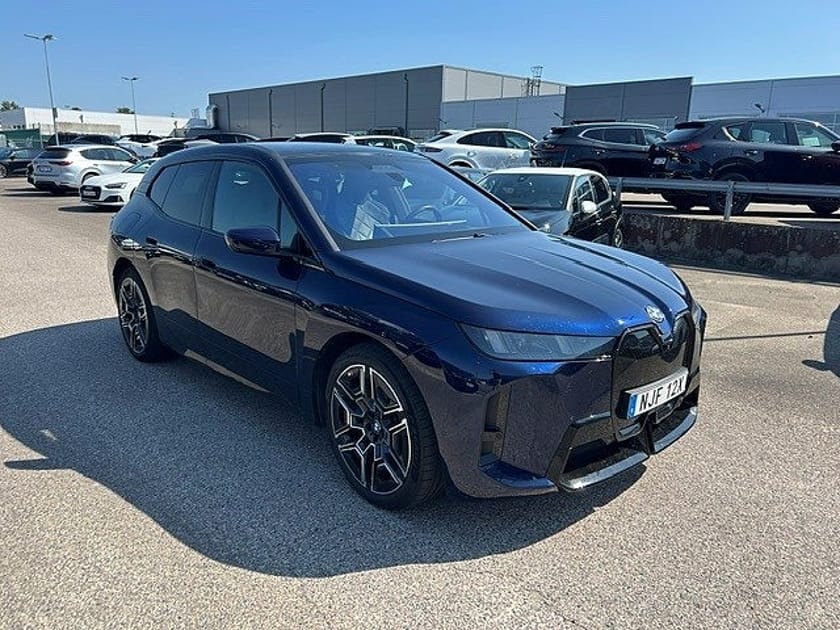 Bild 2 av BMW iX xDrive60 SuperCharged / M Pro / Bowers & Wilkins