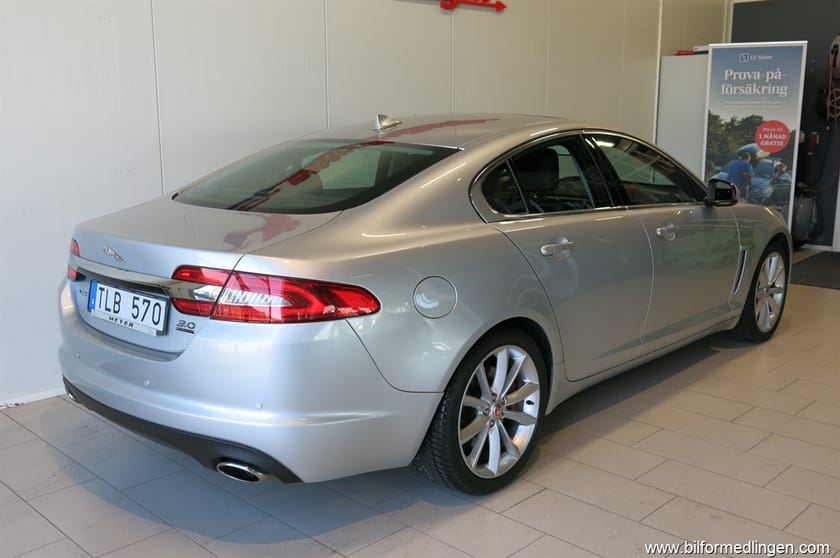 Bild 5 av Jaguar XF 3.0 V6 S/C AWD 340hk Navi Skinn Sv-såld