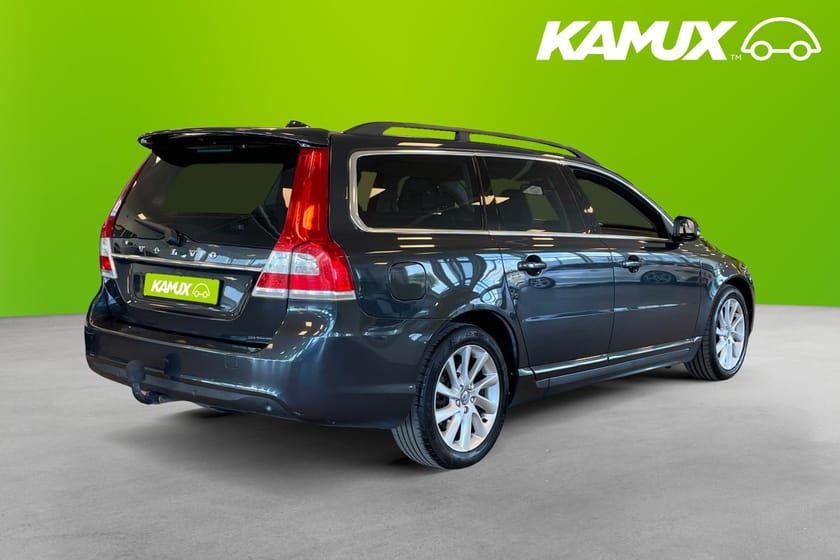 Bild 4 av Volvo V70 D4 Momentum 5-Cylinder Halvskinn PDC Dragkrok