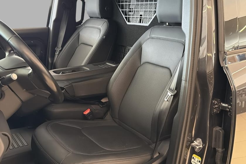 Bilde 5 av Land Rover Defender 110 D300 MHEV SE X-Dynamic