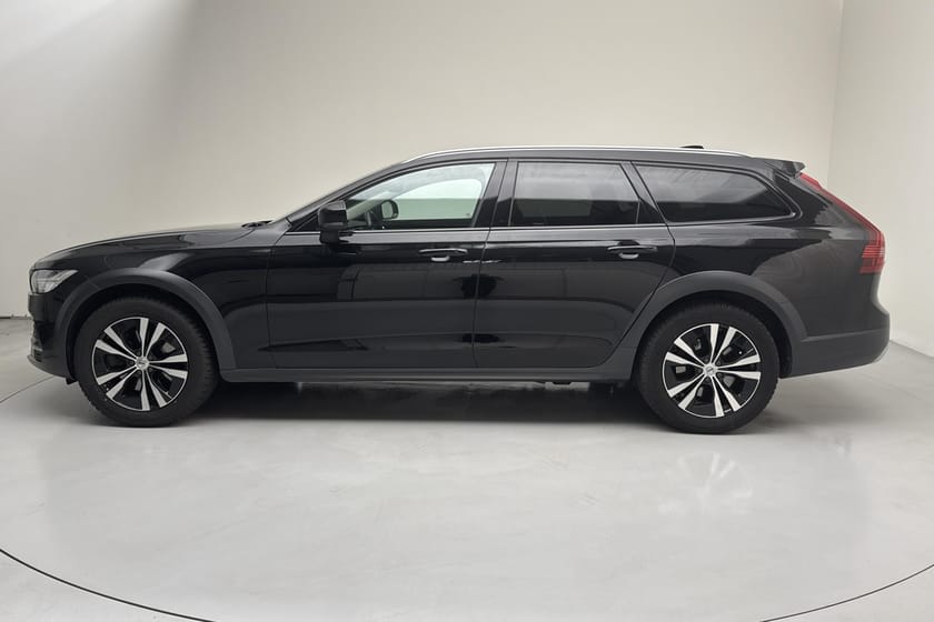 Bild 2 av Volvo V90 Cross Country B4 AWD Diesel Adv Edt (197hk)